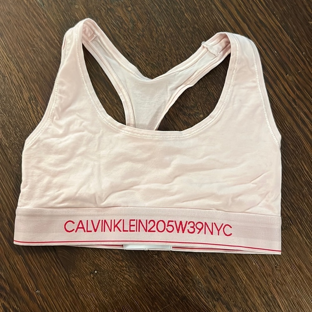 Calvin Klein CALVINKLEIN205W39NYC sports bra